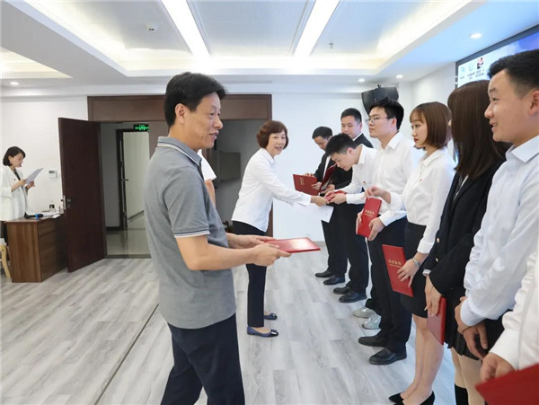 城投集團舉辦“展現(xiàn)青年風(fēng)采，奉獻青春力量”主題演講比賽
